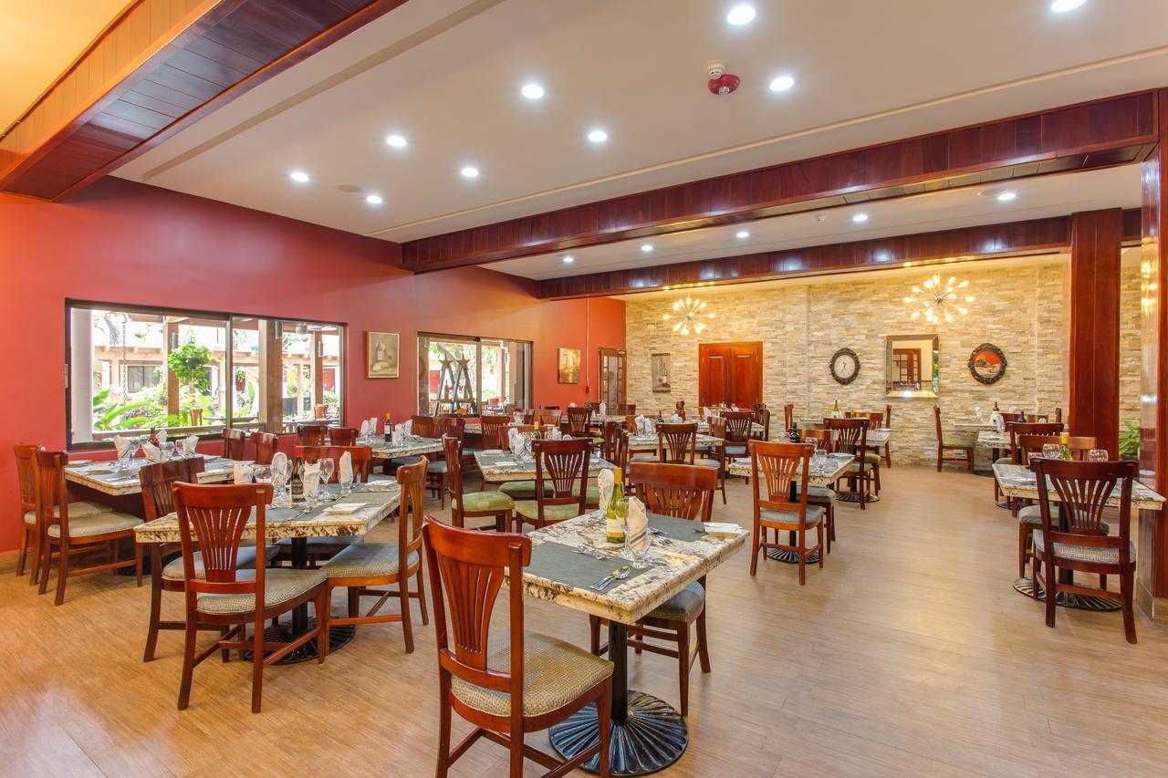 Best Western Plus Belize Biltmore Plaza Belize City Exterior photo